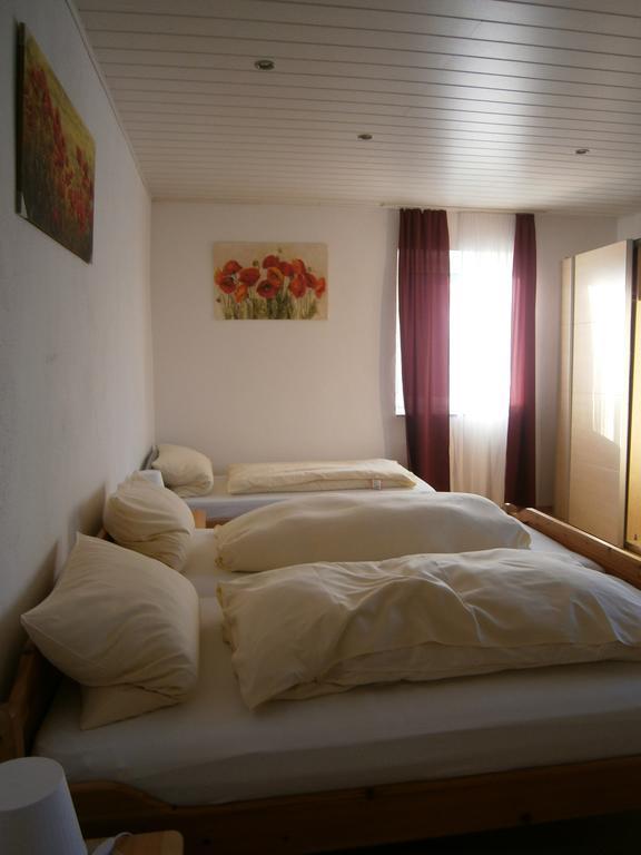 Hotel Strauss Waldbronn Zimmer foto