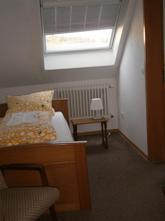 Hotel Strauss Waldbronn Zimmer foto