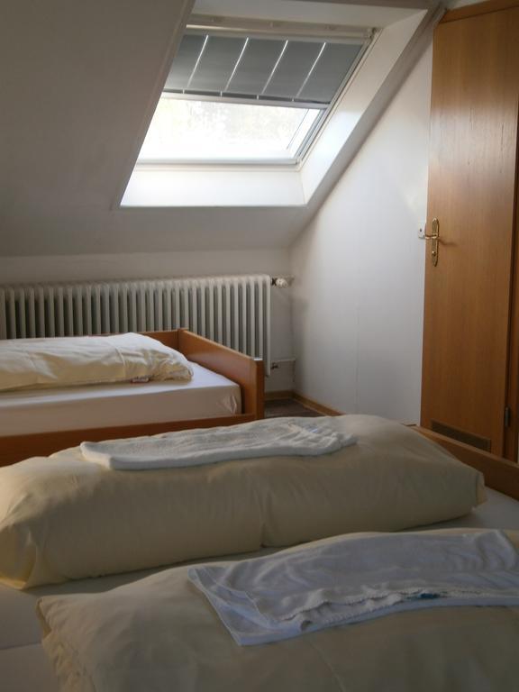 Hotel Strauss Waldbronn Zimmer foto